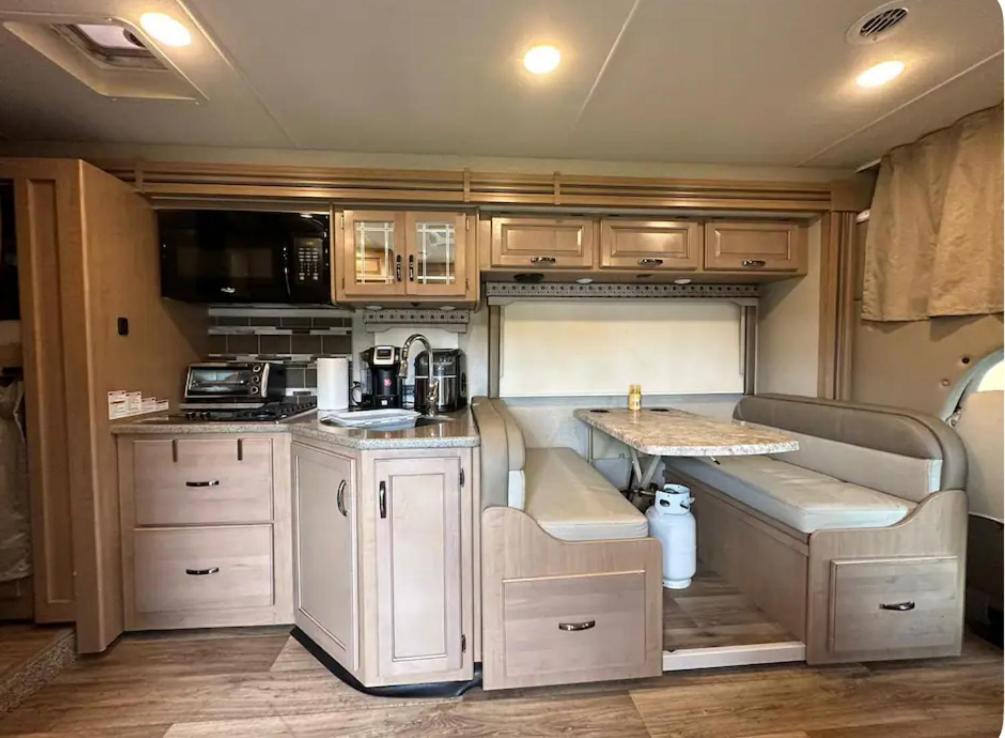 Private Cozy R/V , For Your Enjoyment Tamiami Exterior photo